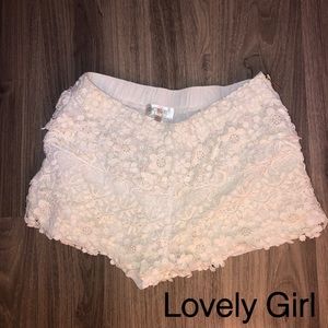 Lovely Girl Cream Shorts